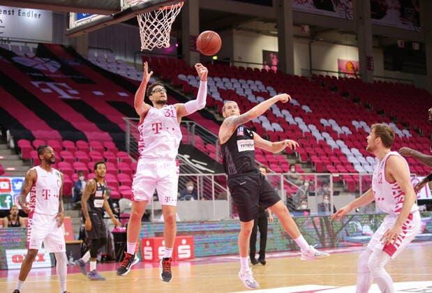 Isaiah Philmore Telekom Baskets Bonn vs Dylan Osetkowski ratiopharm Ulm easyCredit BBL 1 Bundesliga , Season 2020 2021 , Matchday 34