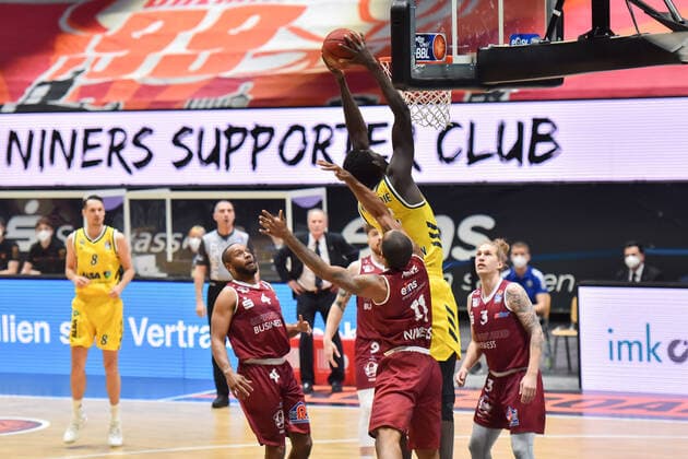 Chemnitz, Germany 09 May 2021 1 BBL 2020 2021 Niners Chemnitz vs Alba Berlin Korbleger Peyton Siva Berlin Messe Chemnitz Sachsen Copyright: xFotostandx xDostmannx