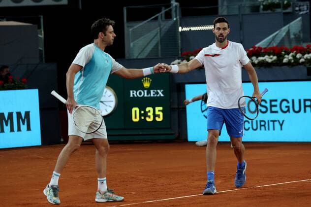 Marcel Granollers of Spain (R) and Horacio Zeballos (L) of Argentina in action during the men s double final against Mate Pavic and Nikola Mektic of Croatia at the Mutua Madrid Open tennis tou?rnament in Madrid, Spain, 09 May 2021. Mutua Madrid Open tennis tou?rnament !ACHTUNG: NUR REDAKTIONELLE NUTZUNG!  Copyright: xRodrigoxJimenezx GRAF3296 20210509-637561742585015372