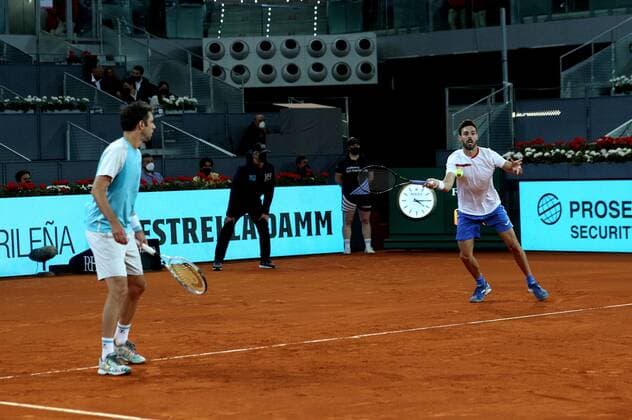 Marcel Granollers of Spain (R) and Horacio Zeballos (L) of Argentina in action during the men s double final against Mate Pavic and Nikola Mektic of Croatia at the Mutua Madrid Open tennis tou?rnament in Madrid, Spain, 09 May 2021. Mutua Madrid Open tennis tou?rnament !ACHTUNG: NUR REDAKTIONELLE NUTZUNG!  Copyright: xRodrigoxJimenezx GRAF3295 20210509-637561742594234308