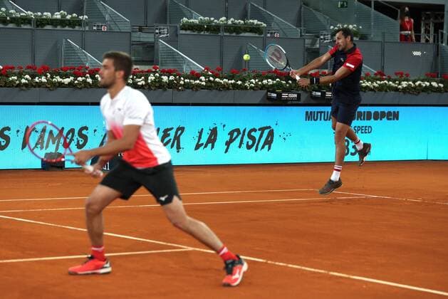 Mate Pavic (R) and Nikola Mektic (L) of Croatia in action during the men s double final against Marcel Granollers of Spain and Horacio Zeballos of Argentina at the Mutua Madrid Open tennis tou?rnament in Madrid, Spain, 09 May 2021. Mutua Madrid Open tennis tou?rnament !ACHTUNG: NUR REDAKTIONELLE NUTZUNG!  Copyright: xRodrigoxJimenezx GRAF3293 20210509-637561743224248979