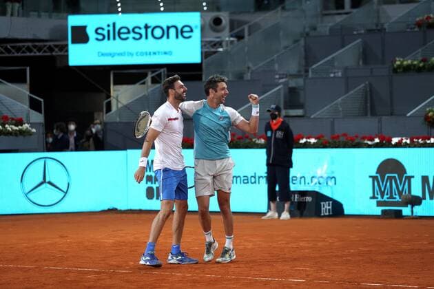 Marcel Granollers of Spain (L) and Horacio Zeballos (R) of Argentina celebrates after winning the men s double final against Mate Pavic and Nikola Mektic of Croatia at the Mutua Madrid Open tennis tou?rnament in Madrid, Spain, 09 May 2021. Mutua Madrid Open tennis tou?rnament !ACHTUNG: NUR REDAKTIONELLE NUTZUNG!  Copyright: xRodrigoxJimenezx GRAF3327 20210509-637561771894822494