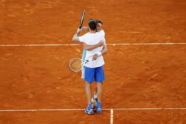 Marcel Granollers of Spain (L) and Horacio Zeballos (R) of Argentina celebrates after winning the men s double final against Mate Pavic and Nikola Mektic of Croatia at the Mutua Madrid Open tennis tou?rnament in Madrid, Spain, 09 May 2021. Mutua Madrid Open tennis tou?rnament !ACHTUNG: NUR REDAKTIONELLE NUTZUNG!  Copyright: xChemaxMoyax GRAF3326 20210509-637561772515543677