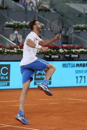 Marcel Granollers of Spain (C) and Horacio Zeballos of Argentina celebrate after winning the men s double final against Mate Pavic and Nikola Mektic of Croatia at the Mutua Madrid Open tennis tou?rnament in Madrid, Spain, 09 May 2021. Mutua Madrid Open tennis tou?rnament !ACHTUNG: NUR REDAKTIONELLE NUTZUNG!  Copyright: xRodrigoxJimenezx GRAF3325 20210509-637561773180085226