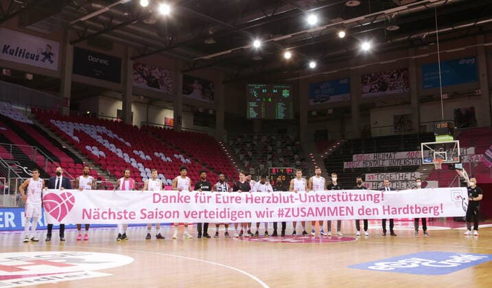 Team Telekom Baskets Bonn after the game vs ratiopharm Ulm with banner poster Thank you for your heart and soul support to the fans easyCredit BBL 1 Bundesliga , season 2020 2021 , 34 matchday