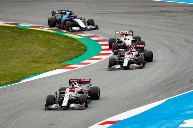 07 RAIKKONEN Kimi (fin), Alfa Romeo Racing ORLEN C41, 99 GIOVINAZZI Antonio (ita), Alfa Romeo Racing ORLEN C41, action during the Formula 1 Aramco Gran Premio De Espana 2021 from May 07 to 10, 2021 on the Circuit de Barcelona-Catalunya, in Montmelo, near Barcelona, Spain FORMULE 1 : Grand prix d Espagne - Barcelone - 09 05 2021 DPPI Panoramic 