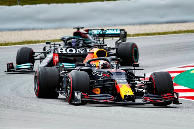 33 VERSTAPPEN Max (nld), Red Bull Racing Honda RB16B, action during the Formula 1 Aramco Gran Premio De Espana 2021 from May 07 to 10, 2021 on the Circuit de Barcelona-Catalunya, in Montmelo, near Barcelona, Spain FORMULE 1 : Grand prix d Espagne - Barcelone - 09 05 2021 DPPI Panoramic 