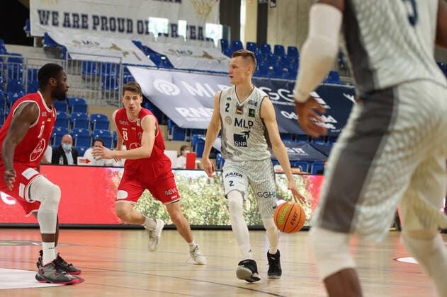 Niklas Wuerzner 2, MLP Academics Heidelberg on the ball during the 2 final game in the BARMER 2 Basketball Bundesliga Pro A, MLP Academics Heidelberg Bayer Giants Leverkusen Heidelberg 09 05 21 Basketball , 09 05 2021, Heidelberg Germany xpxlax