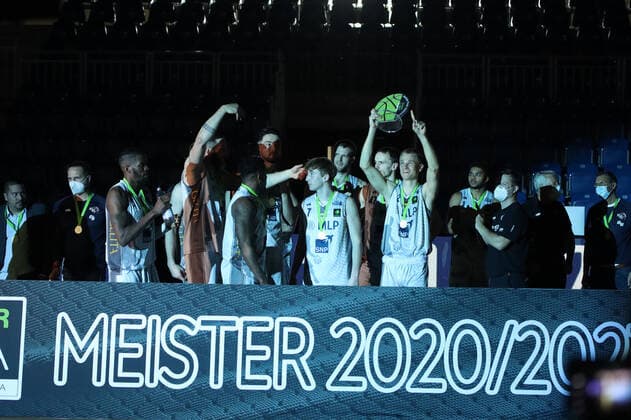 Champion of the 2020 2021 season MLP Academics Heidelberg at the 2 final game in the BARMER 2 Basketball Bundesliga Pro A, MLP Academics Heidelberg Bayer Giants Leverkusen Heidelberg 09 05 21 Basketball , 09 05 2021, Heidelberg Germany. xpxlax