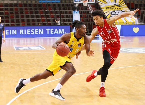 V li Jaleen Smith Riesen , Jason George Bayern MHP Riesen Ludwigsburg vs Bayern Munich Basketball Bundesliga 2020 2021 Ludwigsburg , GER, 02 05 2021,