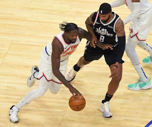 LOS ANGELES, CA - MAY 09: Julius Randle (30) of the New York Knicks gets past Marcus Morris Sr. (8) of the LA Clippers in the first half during the Los Angeles Clippers versus New York Knicks at on May 9, 2021, at Staples Center in Los Angeles, CA. (Photo by John McCoy Icon Sportswire) NBA, Basketball Herren, USA MAY 09 Knicks at Clippers Icon210509008