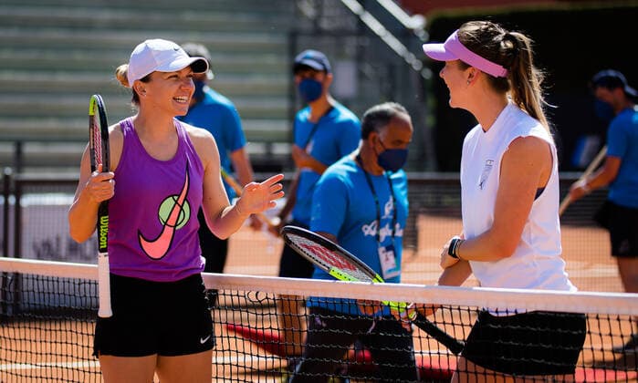 May 10, 2021, ROMA, ITALY: Simona Halep of Romania & Elina Svitolina of the Ukraine during practice ahead of the 2021 Internazionali BNL d Italia WTA, Tennis Damen 1000 tournament ROMA ITALY - ZUMAa181 20210510_zaa_a181_009 Copyright: xRobxPrangex