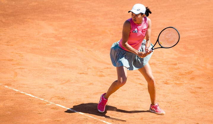 May 10, 2021, ROMA, ITALY: iIShuai Zhang of China in action during the first round of the 2021 Internazionali BNL d Italia WTA, Tennis Damen 1000 tournament ROMA ITALY - ZUMAa181 20210510_zaa_a181_089 Copyright: xRobxPrangex