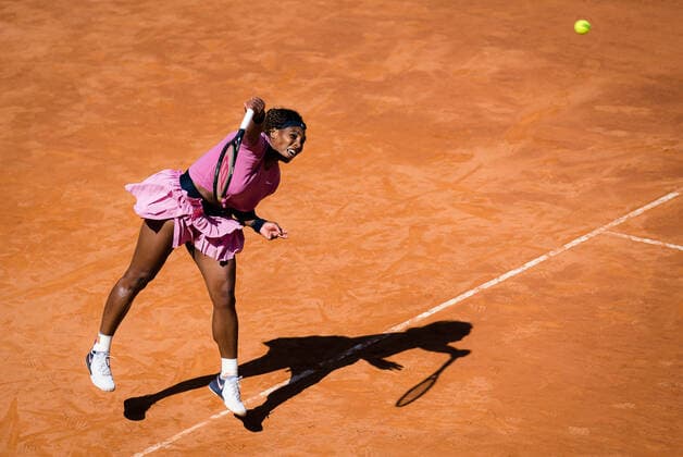 May 12, 2021, ROMA, ITALY: Serena Williams of the United States in action during the second round of the 2021 Internazionali BNL d Italia WTA, Tennis Damen 1000 tournament against Nadia Podoroska of Argentina ROMA ITALY - ZUMAa181 20210512_zaa_a181_262 Copyright: xRobxPrangex