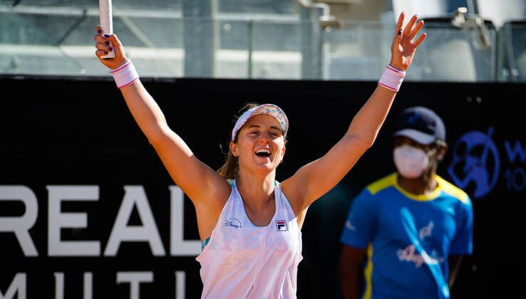 May 12, 2021, ROMA, ITALY: Nadia Podoroska of Argentina in action during the second round of the 2021 Internazionali BNL d Italia WTA, Tennis Damen 1000 tournament against Serena Williams of the United States ROMA ITALY - ZUMAa181 20210512_zaa_a181_268 Copyright: xRobxPrangex