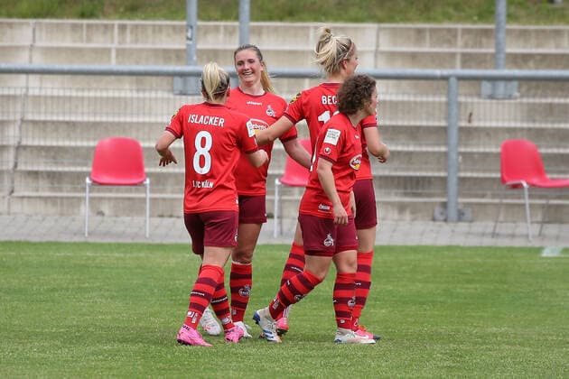 13 05 2021 2 BL 6 Spieltag Eintracht Frankfurt II 1 FC Köln v l , Mandy Islacker 1 FC Köln ,Rachel Miriam Rinast 1 FC Köln ,Sharon Beck 1 FC Köln , Anja Pfluger 1 FC Köln , Torjubel, Goal celebration, celebrate the goal DFL DFB REGULATIONS PROHIBIT ANY USE OF PHOTOGRAPHS as IMAGE SEQUENCES and or QUASI VIDEO Copyright: JoaquimxFerreira