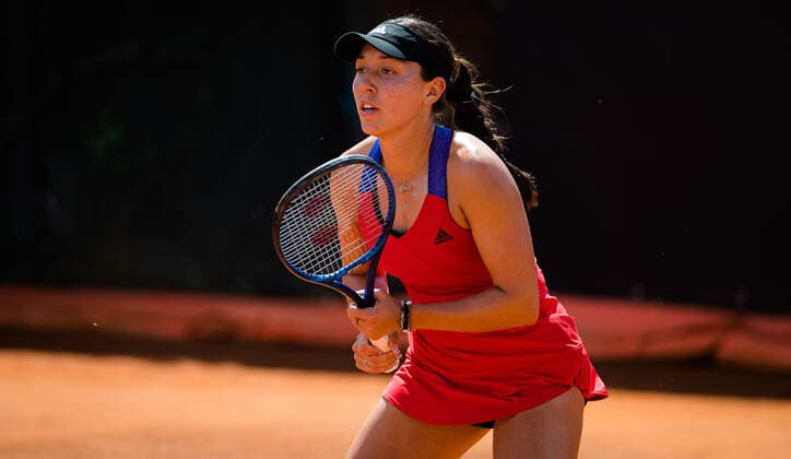 May 13, 2021, ROMA, ITALY: Jessica Pegula of the United States in action during the third round at the 2021 Internazionali BNL d Italia WTA, Tennis Damen 1000 tournament against Ekaterina Alexandrova of Russia ROMA ITALY - ZUMAa181 20210513_zaa_a181_046 Copyright: xRobxPrangex