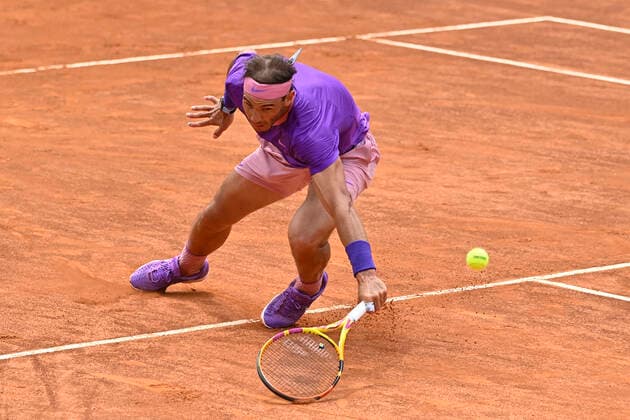 Photo Fabrizio Corradetti - LaPresse 14 05 2021 Roma (Italy) Tennis Quarter final Alexander Zverev (GER) vs Rafael Nadal (ESP) Internazionali BNL d Italia 2021 In the pic: Rafael Nadal falls to the ground during the match  Copyright: xFabrizioxCorradetti LaPressex