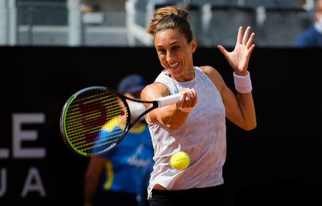 May 14, 2021, ROMA, ITALY: Petra Martic of Croatia in action during her quarter-final match at the 2021 Internazionali BNL d Italia WTA, Tennis Damen 1000 tournament against Jessica Pegula of the United States ROMA ITALY - ZUMAa181 20210514_zaa_a181_013 Copyright: xRobxPrangex