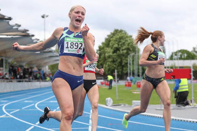 Bilder des Jahres 2021, Sport 05 Mai Sport Themen der Woche KW19 Sport Bilder des Tages Road To Tokyo; Mannheim, 15.05.2021 Lisa Mayer (Sprintteam Wetzlar) siegt in Lauf 2 mitt 11,12s; Road To Tokyo im Rahmen der neu gegruendeten Racing League am 15.05.2021 im Michael-Hoffmann-Stadion, Mannheim (Baden-Wuerttemberg). *** Road To Tokyo Mannheim, 15 05 2021 Lisa Mayer Sprintteam Wetzlar wins in run 2 with 11,12s Road To Tokyo in the context of the new founded Racing League on 15 05 2021 in the Michael Hoffmann Stadium, Mannheim Baden Wuerttemberg Copyright: xBEAUTIFULxSPORTS AxelxKohringx