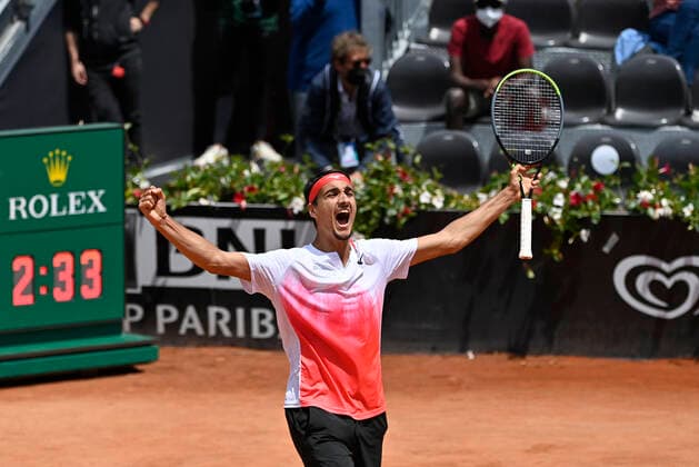 Photo Fabrizio Corradetti - LaPresse 15 05 2021 Roma (Italy) Tennis Quarter final Lorenzo Sonego (ITA) vs Andrey Rublev (RUS) Internazionali BNL d Italia 2021 In the pic: Lorenzo Songego celebrate safter reach semifinal  Copyright: xFabrizioxCorradetti LaPressex
