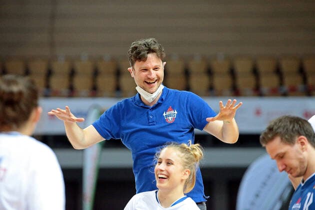 15 05 2021, xovx, Wheelchair Basketball Bundesliga, Playoffs Final German Championship Game 2, RSV Lahn Dill RSB Thuringia Bulls coach Michael Engel RSB Thuringa Bulls cheers victory for German Championship Wetzlar Rittal Arena Hesse Germany EN
