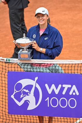Photo Fabrizio Corradetti - LaPresse 16 05 2021 Roma (Italy) Final Iga Swiatek (POL) vs Karolina Pliskova (CZE) Internazionali BNL d Italia 2021 In the pic: Iga Swiatek wins the Internazionali BNL d Italia 2021  Copyright: xFabrizioxCorradetti LaPressex