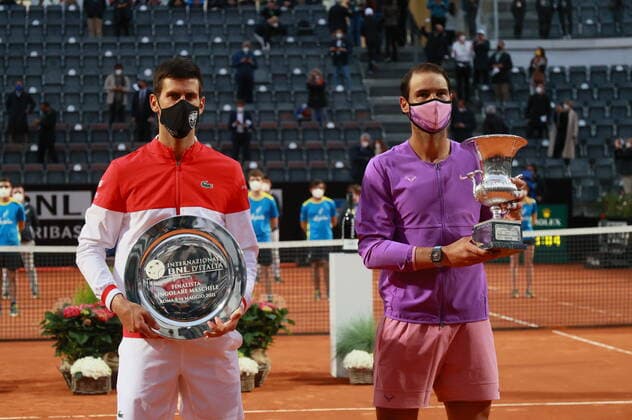 Internazionali BNL D Italia 2021 - Rafael Nadal VS Novak Djokovic ROME, ITALY, MAY 16: Novak Djokovic of Serbia and Rafael Nadal of Spain pose after their Final match at the Internazionali BNL D Italia 2021 in Rome, Italy on May 16, 2021. Rome Foro Italico Italy 6670_240450 Copyright: xGiampieroxSposito PentaxPressx