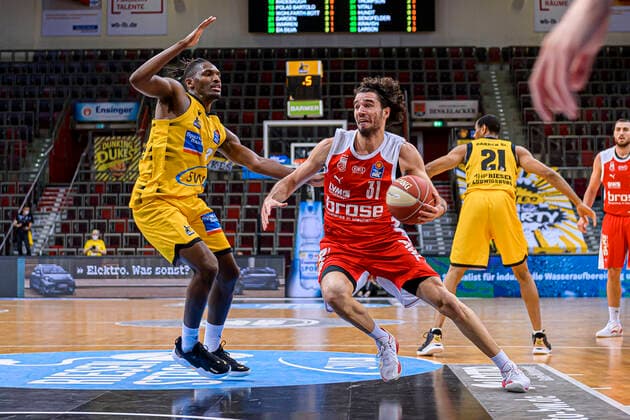 Ludwigsburg, Germany 19 May 2021 BBL 20 21 Playoffs Quarterfinals MHP Riesen Ludwigsburg vs Brose Bamberg v li Jaleen Smith Ludwigsburg , Michele Vitali Bamberg Ludwigsburg MHP Arena Baden Württemberg Germany.