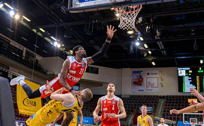 Ludwigsburg, Germany 19 May 2021 BBL 20 21 Playoffs Quarterfinals MHP Riesen Ludwigsburg vs Brose Bamberg Shevon Thompson Bamberg , Jonas Wohlfarth Bottermann Ludwigsburg Ludwigsburg MHP Arena Baden Württemberg Germany