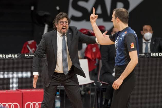 Basketball, BBL, 20210519, FC Bayern Munich Merlins Crailsheim In the picture Head Coach of FC Bayern Munich Andrea TRINCHIERI doubts decision referee Munich Audi Dome Bayern Germany Copyright: Passion2Press MarkusxFischerx