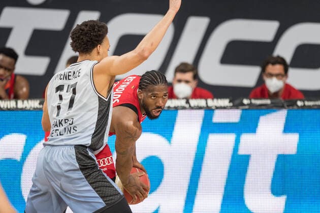 Basketball, BBL, 20210519, FC Bayern Munich Merlins Crailsheim Pictured Jamuni MCNEACE Merlins Crailsheim, 17 and Jalen REYNOLDS FC Bayern Munich, 8 dribbling ball Munich Audi Dome Bayern Germany Copyright: Passion2Press MarkusxFischerx