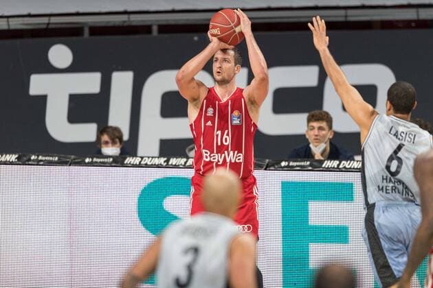Basketball, BBL, 20210519, FC Bayern München Merlins Crailsheim In the picture Paul ZIPSER FC Bayern München, 16 throw aims ball in hands Munich Audi Dome Bayern Germany Copyright: Passion2Press MarkusxFischerx