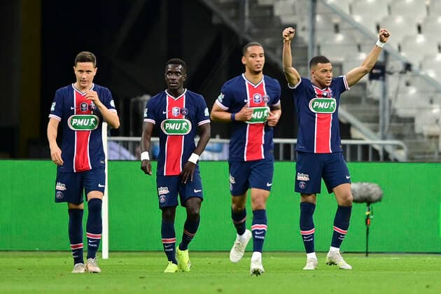 Joie des joueurs du PSG apres le but de Kylian Mbappe (PSG) FOOTBALL : Finale de la Coupe de France - Monaco vs PSG - 19 05 2021 JBAutissier Panoramic 