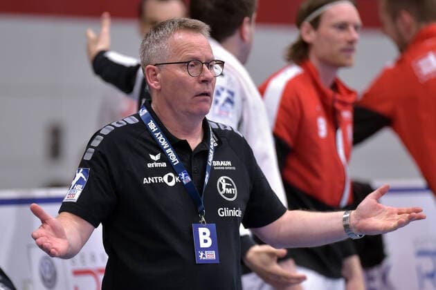 13 05 2021 pmk NE131985 Handball Men Bundesliga Season 2020 2021 Kreissporthalle Luebbecke Corona Matchday TSV GWD Minden MT Melsungen Gudmindur GUDMUNDSSON Coach Melsungen