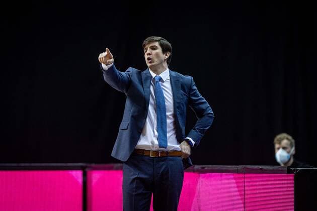 Basketball Berlin 20 05 2021 1 Bundesliga easyCredit BBL BBL season 2020 2021 playoffs quarterfinals game 1 Alba Berlin Hamburg Towers Pedro Calles Hamburg, coach