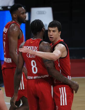 19 05 2021, BBL FC Bayern Basket vs Crailsheim, Audi Dome Muenchen, Basketball, Sports, in the picture JaJuan Johnson FCB Basketball , Jalen Reynolds FCB Basketball and Vladimir Lucic FCB Basketball