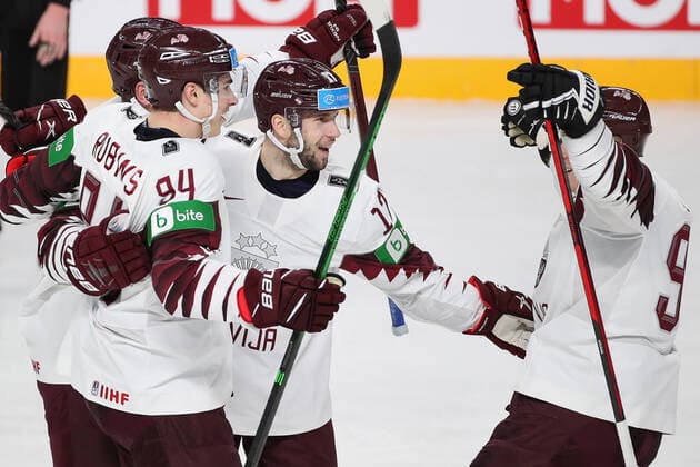 Eishockey, WM, Kanada - Lettland RIGA, LATVIA - MAY 21, 2021: Latviaâ€™s players celebrate a goal in their 2021 IIHF World Championship, WM, Weltmeisterschaft Group A Ice hockey, Eishockey match at Arena Riga. Natalia Fedosenko TASS  TS100E3F