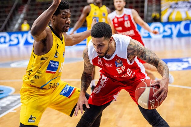 Tyler Larson Brose Bamberg 55 Yorman Polas Bartolo MHP RIESEN Ludwigsburg 13 1 Basketball Bundesliga easyCredit BBL MHP RIESEN Ludwigsburg Brose Bamberg on 21 05 2021 in Ludwigsburg MHPArena , Baden Wuerttemberg, Germany Ludwigsburg 21 05 21 Basketball , 21 05 2021, Ludwigsburg Germany xpxsdx
