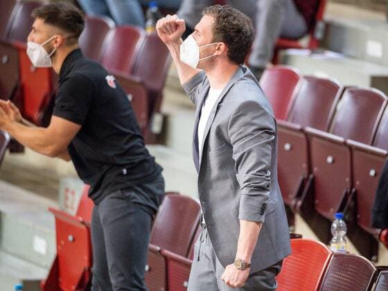 Emotions at the Bambergers, MHP Riesen Ludwigsburg vs Brose Bamberg, Basketball, Bundesliga, Playoffs, Game 2, easycredit BBL, 21 05 2021, MHP Riesen Ludwigsburg vs Brose Bamberg, Basketball, Bundesliga, Playoffs, Game 2, easycredit BBL, 21 05 2021 Ludwigsburg Copyright: xEibner-Pressefoto SaschaxWaltherx EP_swa