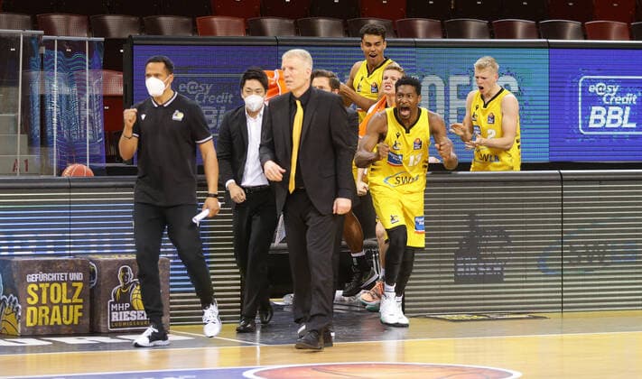 Ludwigsburg , Basketball easyCredit BBL Bundesliga ,Quarterfinal Game 2, MHP RIESEN Ludwigsburg vs Brose Bamberg , Cheering Giants , from left coach John Patrick Yorman Polas Bartolo