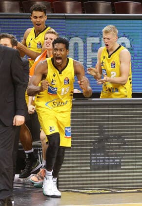Ludwigsburg , Basketball easyCredit BBL Bundesliga ,Quarterfinal Game 2, MHP RIESEN Ludwigsburg vs Brose Bamberg , Jubel Riesen , Yorman Polas Bartolo