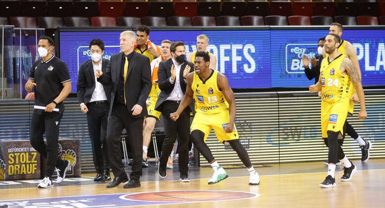 Ludwigsburg , Basketball easyCredit BBL Bundesliga ,Quarterfinal Game 2, MHP RIESEN Ludwigsburg vs Brose Bamberg , Cheering Giants