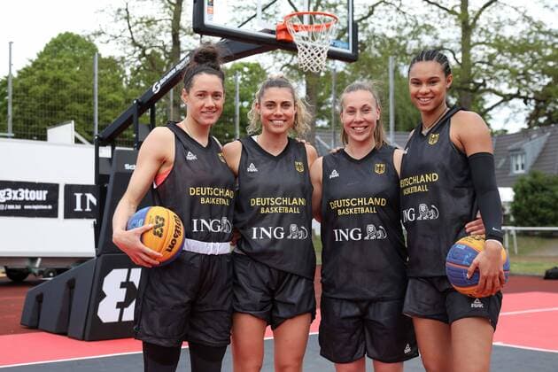 3x3 Womens National Basketball Team Media Training, 21 05 2021 Stefanie Grigoleit, Theresa Simon, Svenja Brunckhorst, Satou Sabally, f l 3x3 Womens National Basketball Team Media Training 21 05 2021 in Düsseldorf Copyright: xBEAUTIFULxSPORTS KennyxBeelex