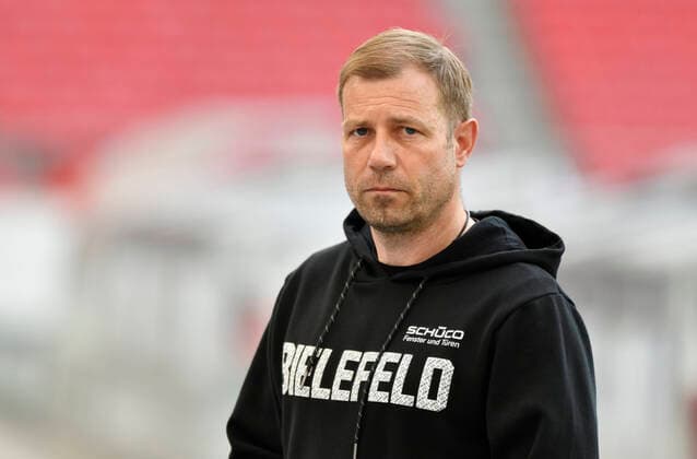 Coach Coach Frank Kramer Arminia Bielefeld VfB Stuttgart vs DSC Arninia Bielefeld 22 05 2021 DFL DFB REGULATIONS PROHIBIT ANY USE OF PHOTOGRAPHS AS IMAGE SEQUENCES AND OR QUASI VIDEO VfB Stuttgart vs DSC Arninia Bielefel