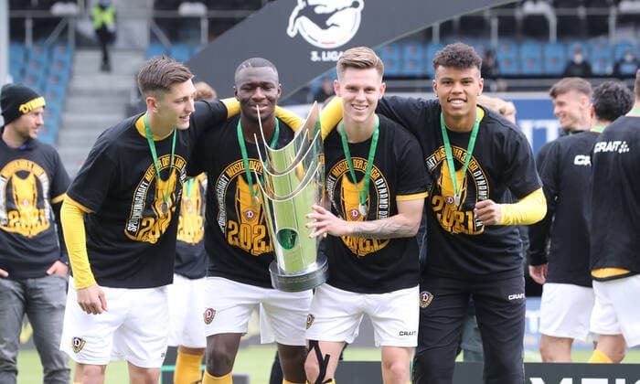 Wiesbaden, 22 05 2021, Football, Brita Arena, 3 Liga, 38 Spieltag , SV Wehen Wiesbaden vs SG Dynamo Dresden 0 1 0 1 , On the last matchday of the season 2020 21 Dresden secured the third league championship , In the picture award ceremony with winners cup , According to the specifications of the DFB Deutscher Fußballbund it is prohibited to exploit in the stadium and or from the game made photographs in the form of sequence pictures and or video-like photo series or to let exploit ,