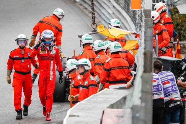 16 LECLERC Charles (mco), Scuderia Ferrari SF21, portrait crash, accident, during the 2021 Formula One World Championship, WM, Weltmeisterschaft Grand Prix of Monaco from on May 20 to 23 in Monaco - FORMULE 1 : Grand prix de Monaco - Essais - Monaco - 22 05 2021 DPPI PANORAMIC  00121009__V2_0915