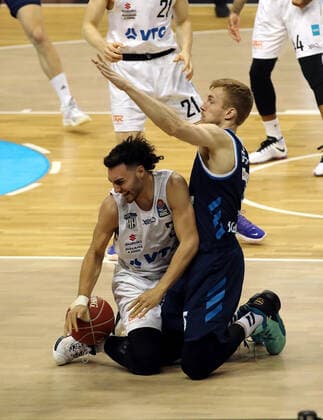 Max DiLeo, Niels Giffey Action Game Scene Duel Sports Basketball BBL Bundesliga Men Season 2020 2021 22 05 2021 ALBA Berlin vs Hamburg Towers