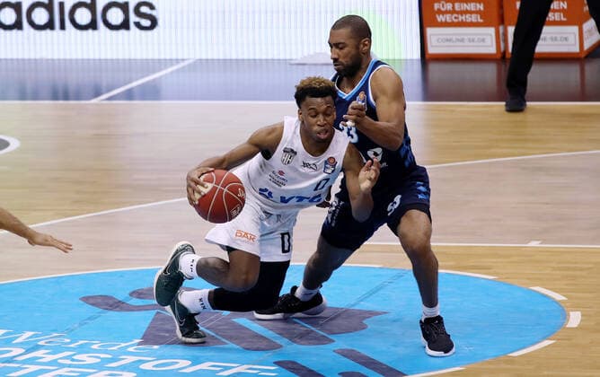 T J Shorts, Jayson Granger action game scene duel sports basketball BBL Bundesliga men season 2020 2021 22 05 2021 ALBA Berlin vs Hamburg Towers