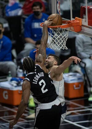 May 22, 2021, Los Angeles, California, USA: Maxi Kleber 42 of the Dallas Mavericks is unable to block a dunk by Kawhi Leonard 2 of the Los Angeles Clippers during Game One of the Western Conference First Round game on Saturday May 22, 2021 at the Staples Center in Los Angeles, California. PI Los Angeles USA - ZUMAp124 20210522_zaa_p124_022 Copyright: xJAVIERxROJASx